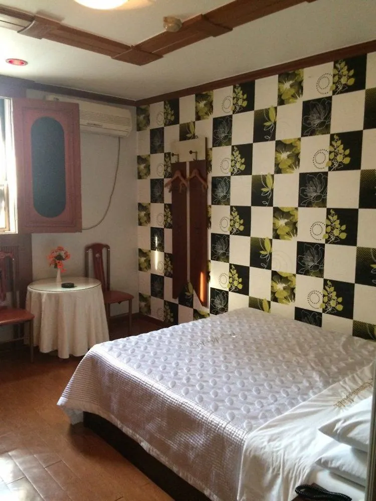 Hotel Crown Motel Incheon